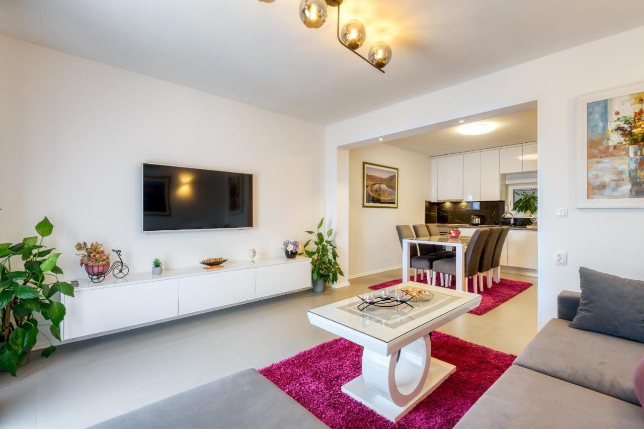 פלוצ'ה Apartment Sea Bass Neretva מראה חיצוני תמונה